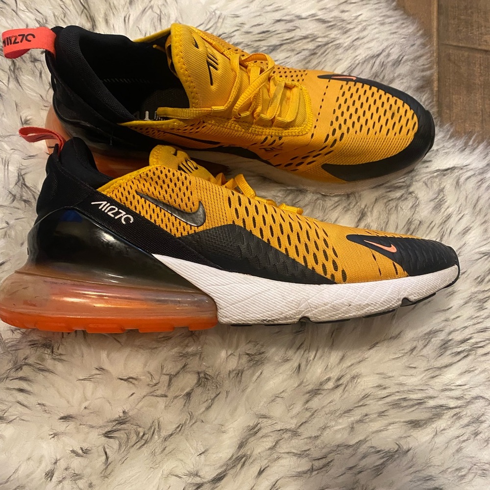 Nike Air Max 270 Black and Yellow Sneakers